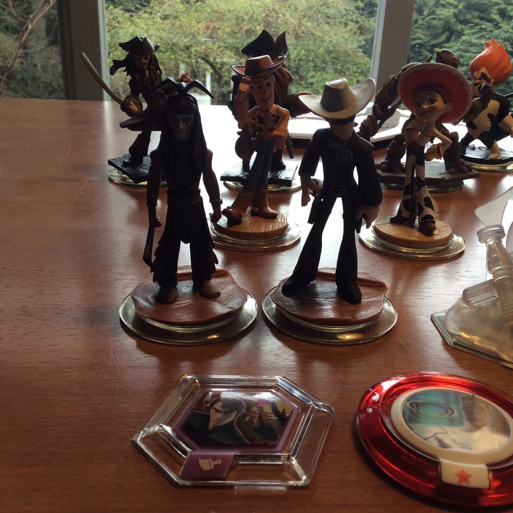 Xbox 360 Infinity Game Bundle - Picture 5 of 9